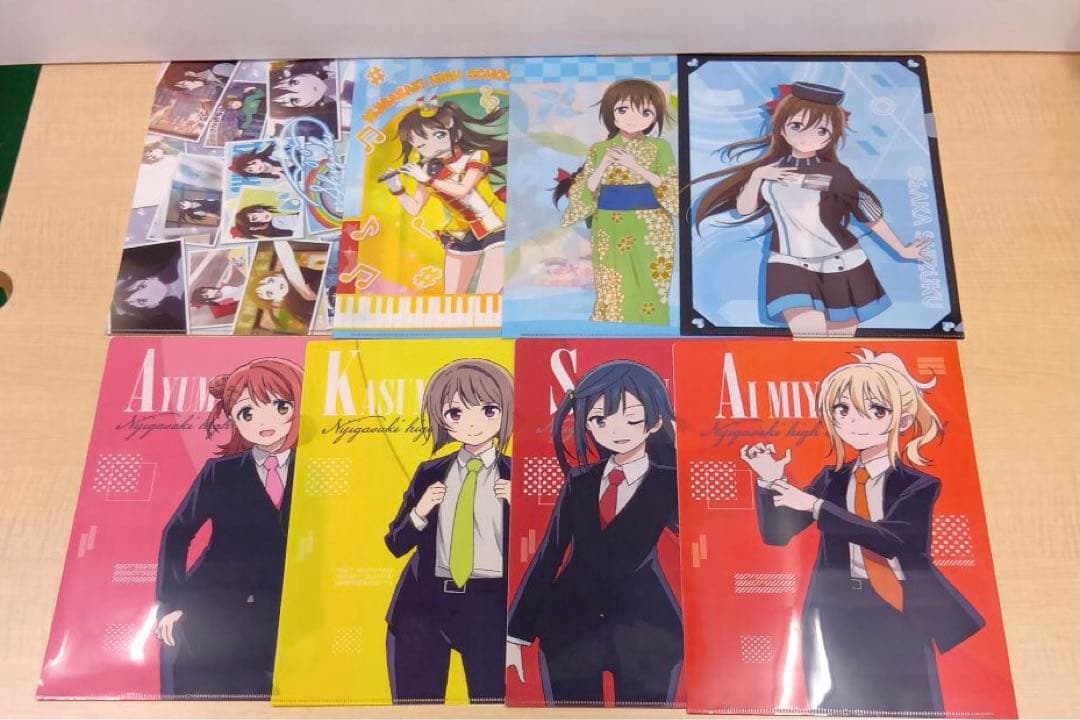 ❶ 虹ヶ咲学園スクールアイドル同好会 クリアファイル 下敷き 大量 まとめ売り