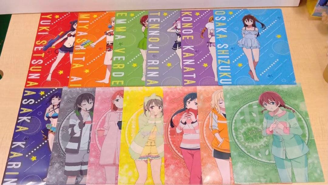❶ 虹ヶ咲学園スクールアイドル同好会 クリアファイル 下敷き 大量 まとめ売り