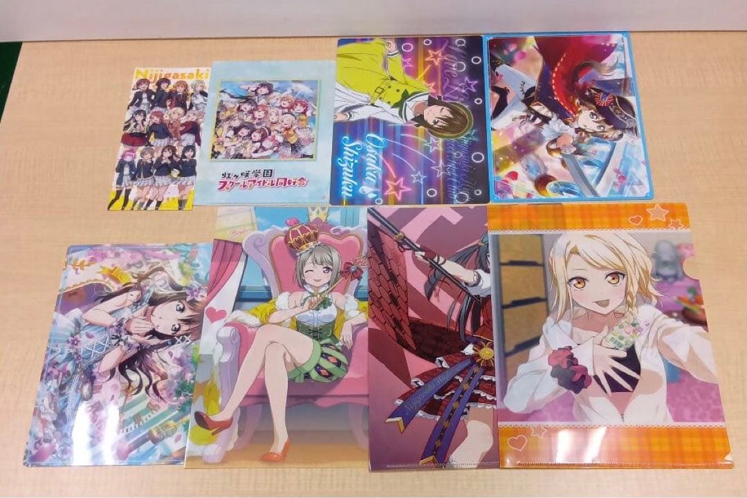❶ 虹ヶ咲学園スクールアイドル同好会 クリアファイル 下敷き 大量 まとめ売り