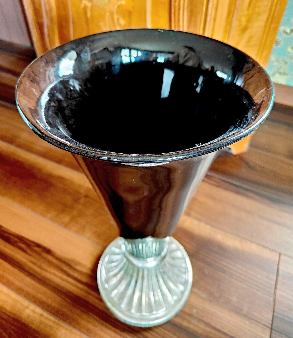 アンティーク風　黒いコーン型　花瓶　フラワースタンド