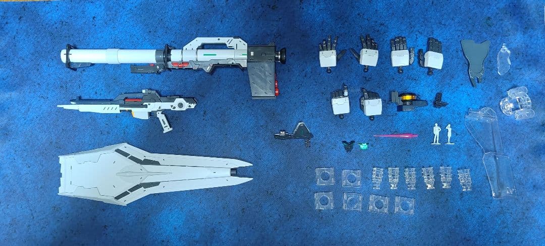 PGU νガンダム　LEDユニット組込み素組