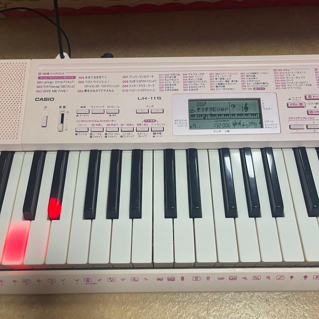 【送料込み】カシオ　CASIO 電子キーボード　電子ピアノ　LK-115 61鍵