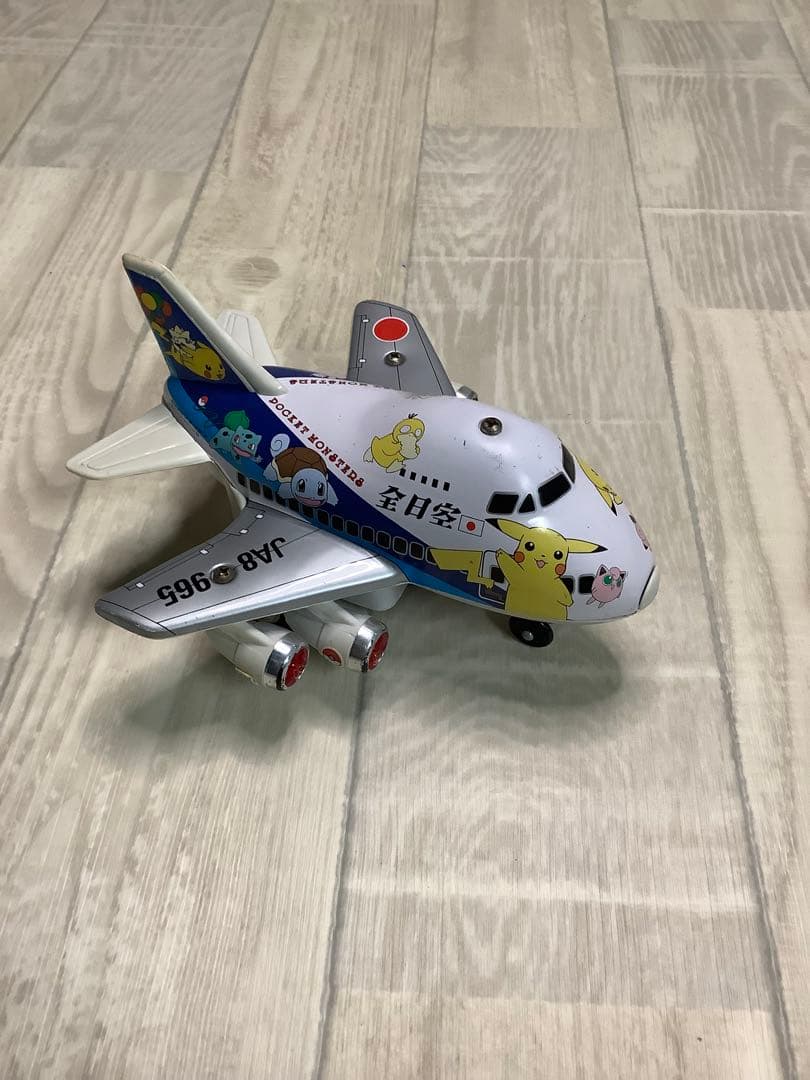 トミカキッズ　ポケモン全日空飛行機ラジコン&プルバックカー飛行機