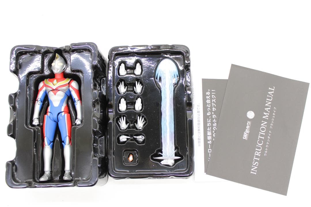 真骨彫製法 ウルトラマンダイナ フラッシュタイプ 30-EY1120-05