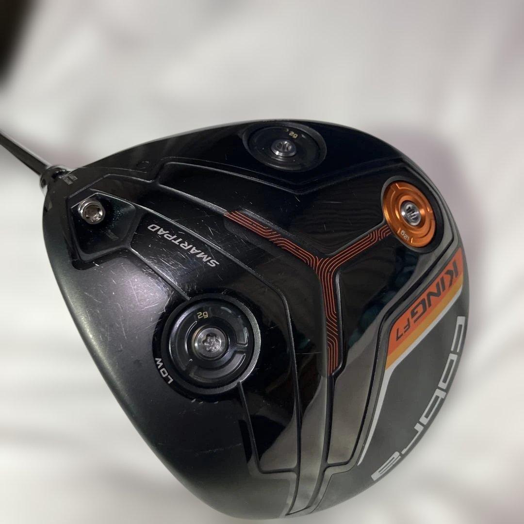 Cobra KING F7 ドライバー ヘッドカバーはありません。