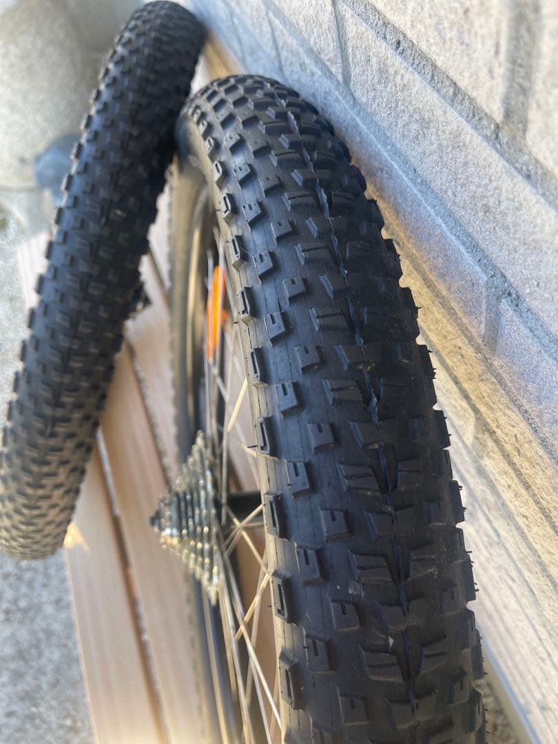 SPECIALIZED RIPROCK24 24×2.8タイヤホイールセット