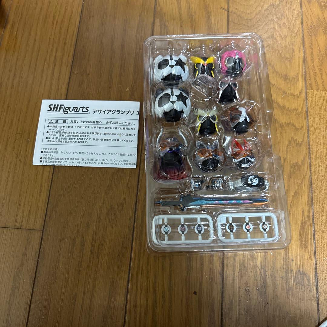 S.H.Figuarts デザイアグランプリ エントリーレイズセット 「仮面ラ…