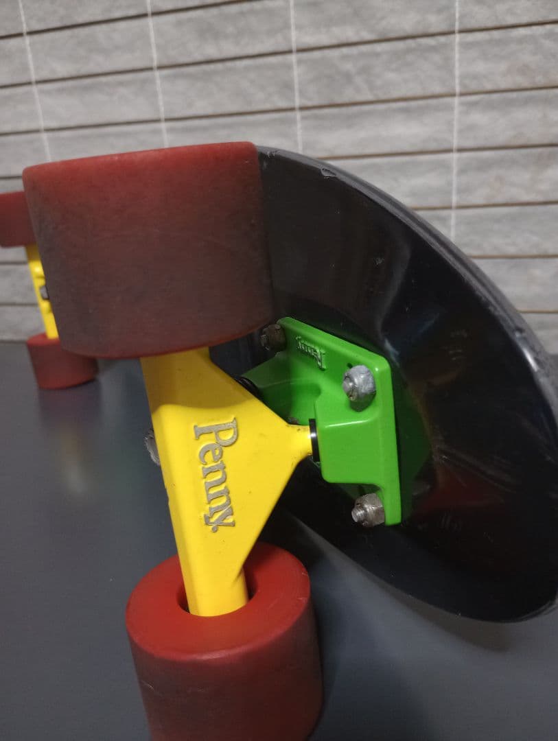 Penny NICKEL スケートボード ラスタカラー　中古