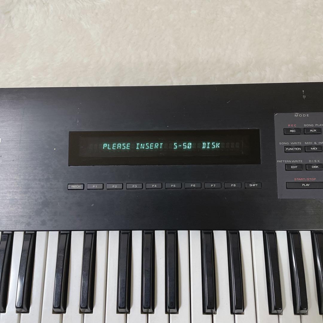 Roland S-50 デジタルサンプリングキーボード シンセサイザー