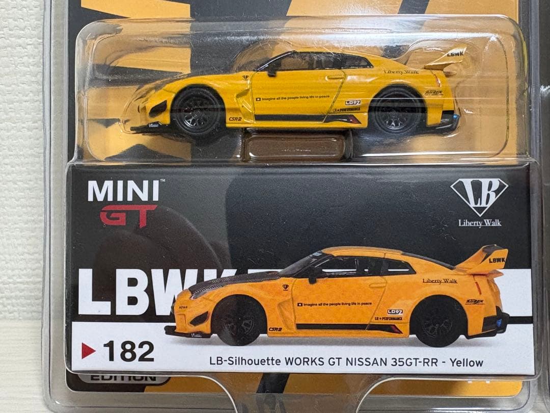 MINI GT LBWK ニッサンGT-R & ランボルギーニ ウラカン 2台