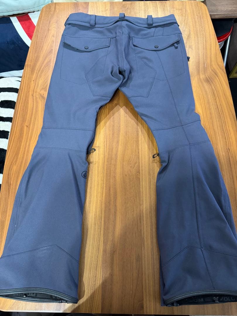 VOLCOM スノボーウェア ズボン