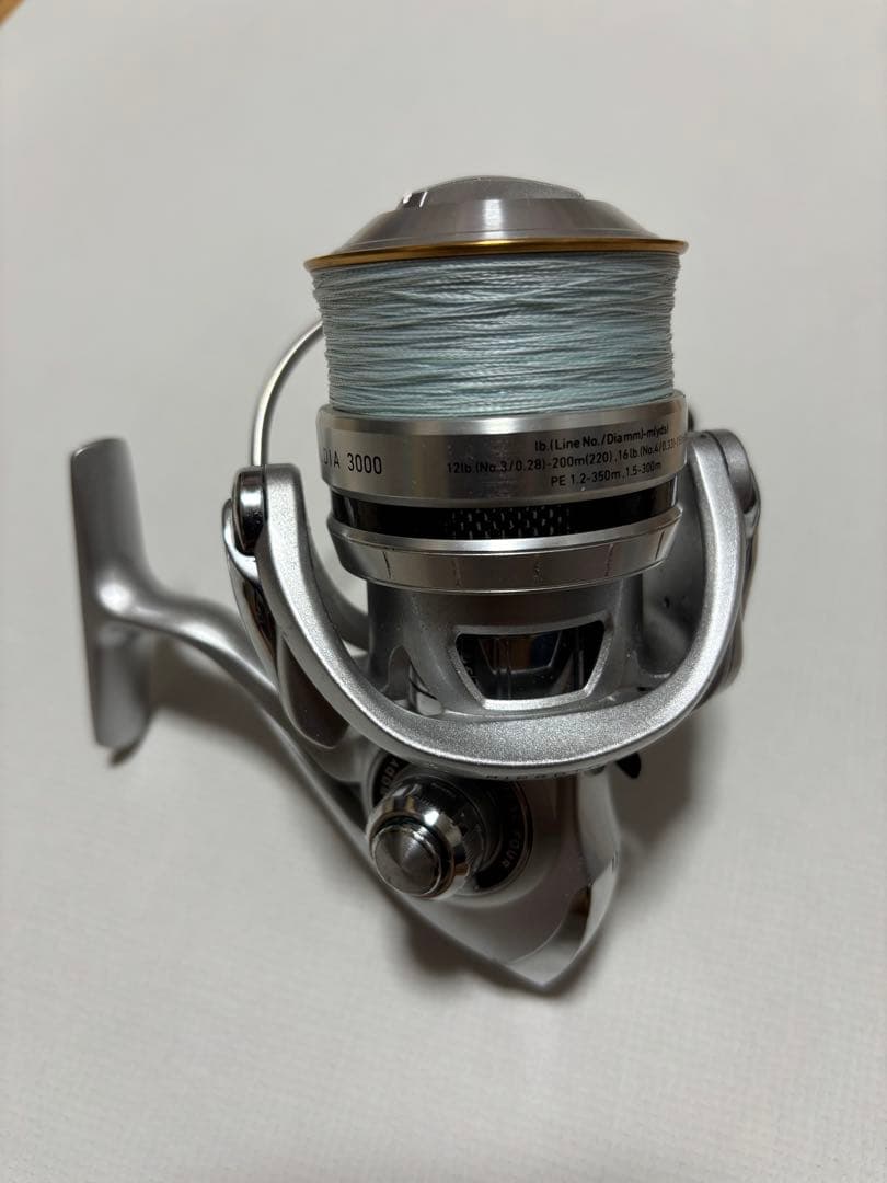 スピニングリール　DAIWA CALDIA 3000