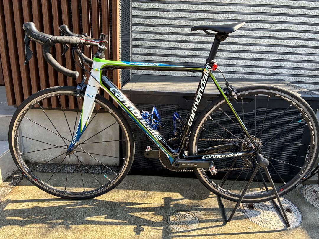 Cannondale SuperSix ロードバイク発送はできません。