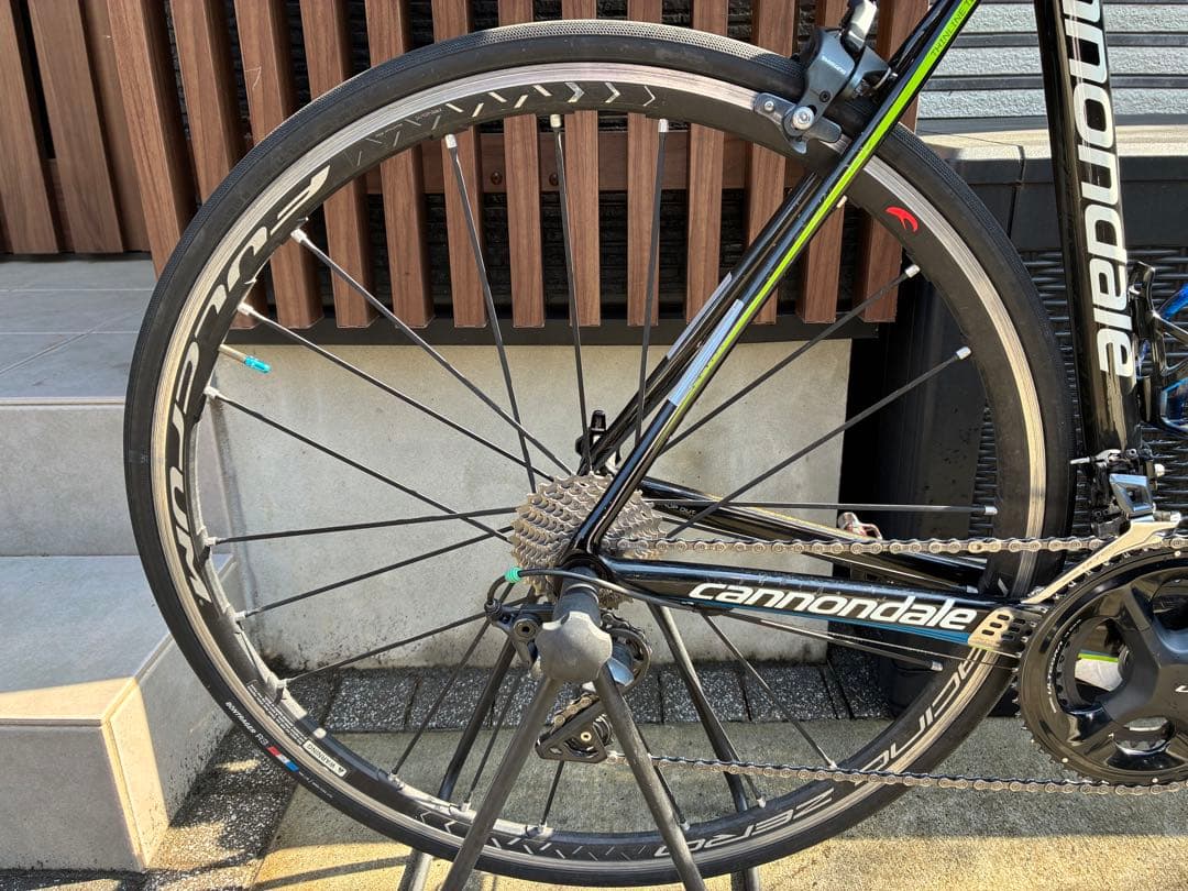 Cannondale SuperSix ロードバイク発送はできません。