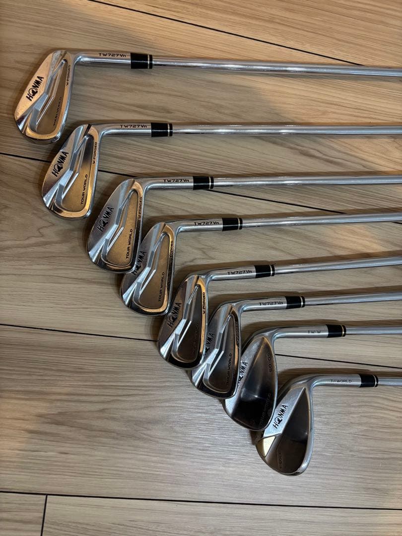 クラブ HONMA TOUR WORLD