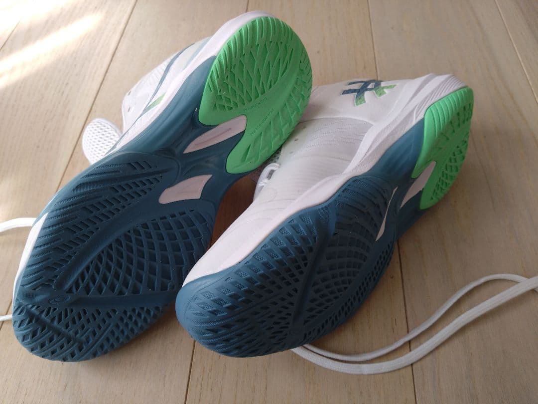 asics バレーボールシューズ 新品タグ付き