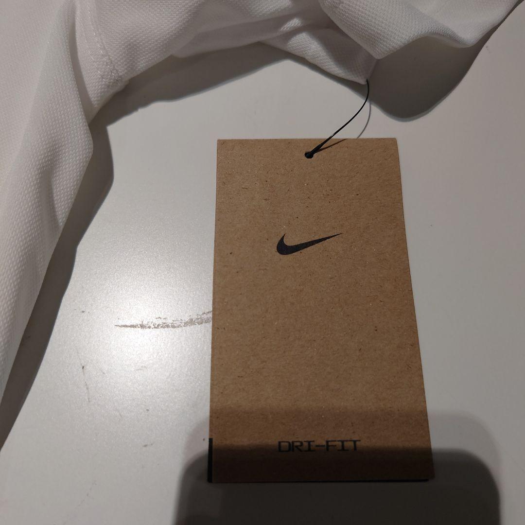 Nike DRI-FIT ホワイトシャツ