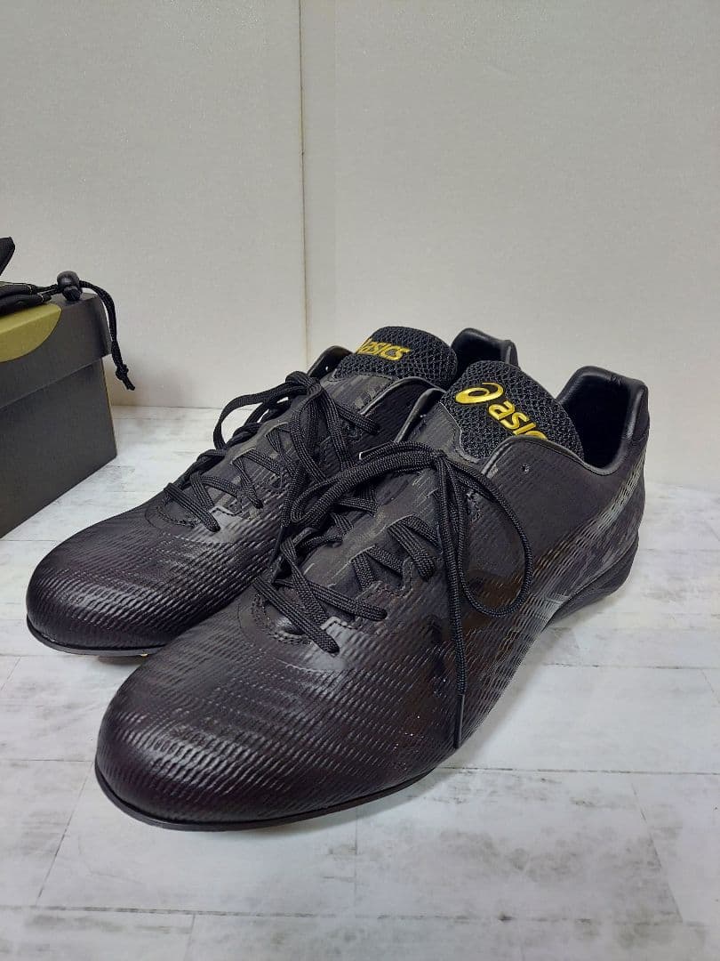 【新品未使用】asics アシックス スパイク 28.5cm ブラック 収納袋付