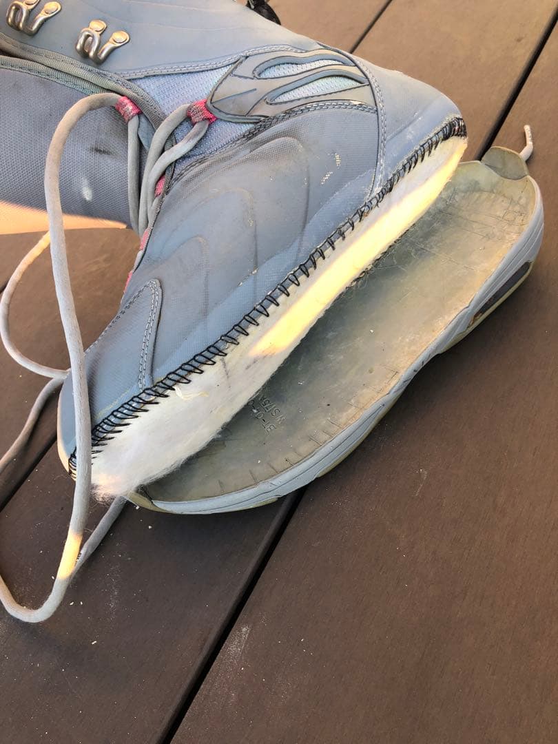 ジャンク品　スノボ板Salomon 145cm スノーボード　ブーツ24.5cm