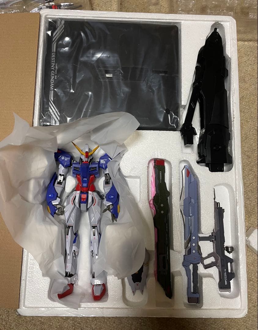 メタルビルド　 DESTINY デスティニー　ガンダムSOUL RED Ver.
