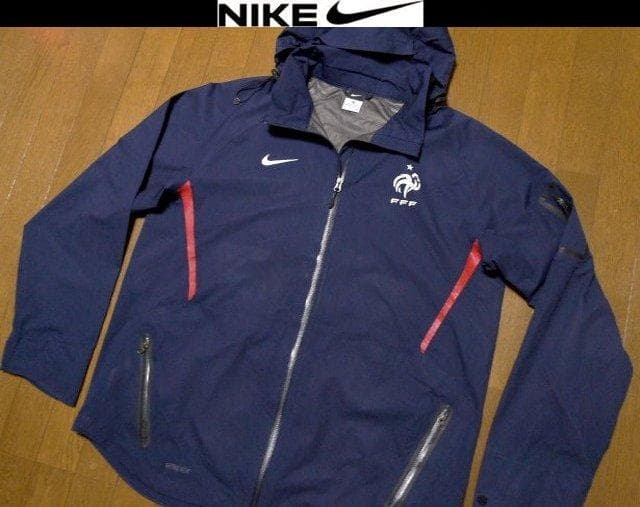 【大きい】3XL4XL日本サイズ位ナイキUSA限定希少ゴアテックス美品ジャケット