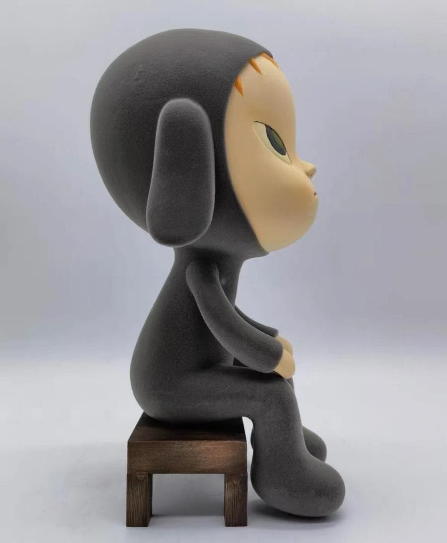 奈良 美智 Sleepless Night (Sitting)