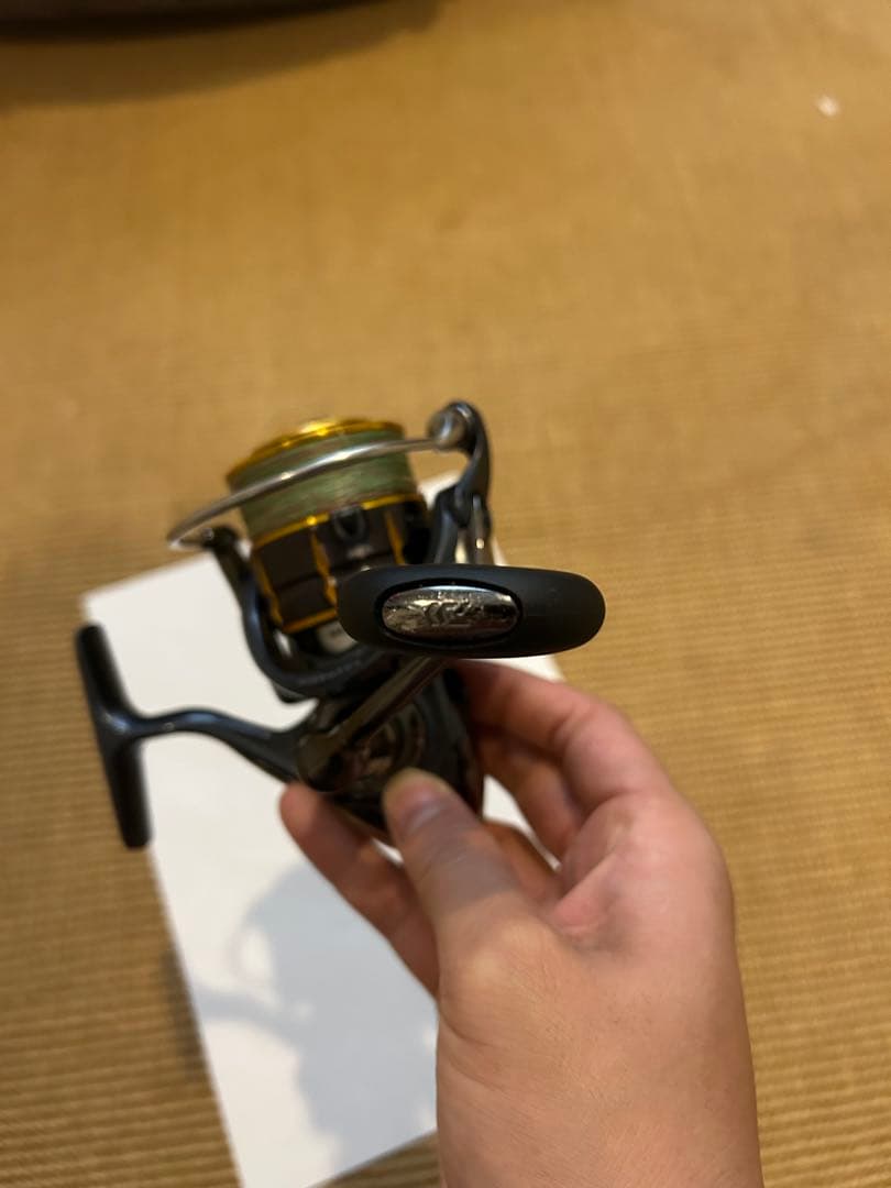 15FREAMS 2508 スピニングリール