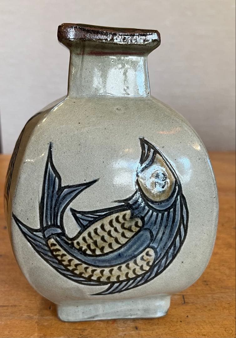 魚紋花瓶金城敏夫