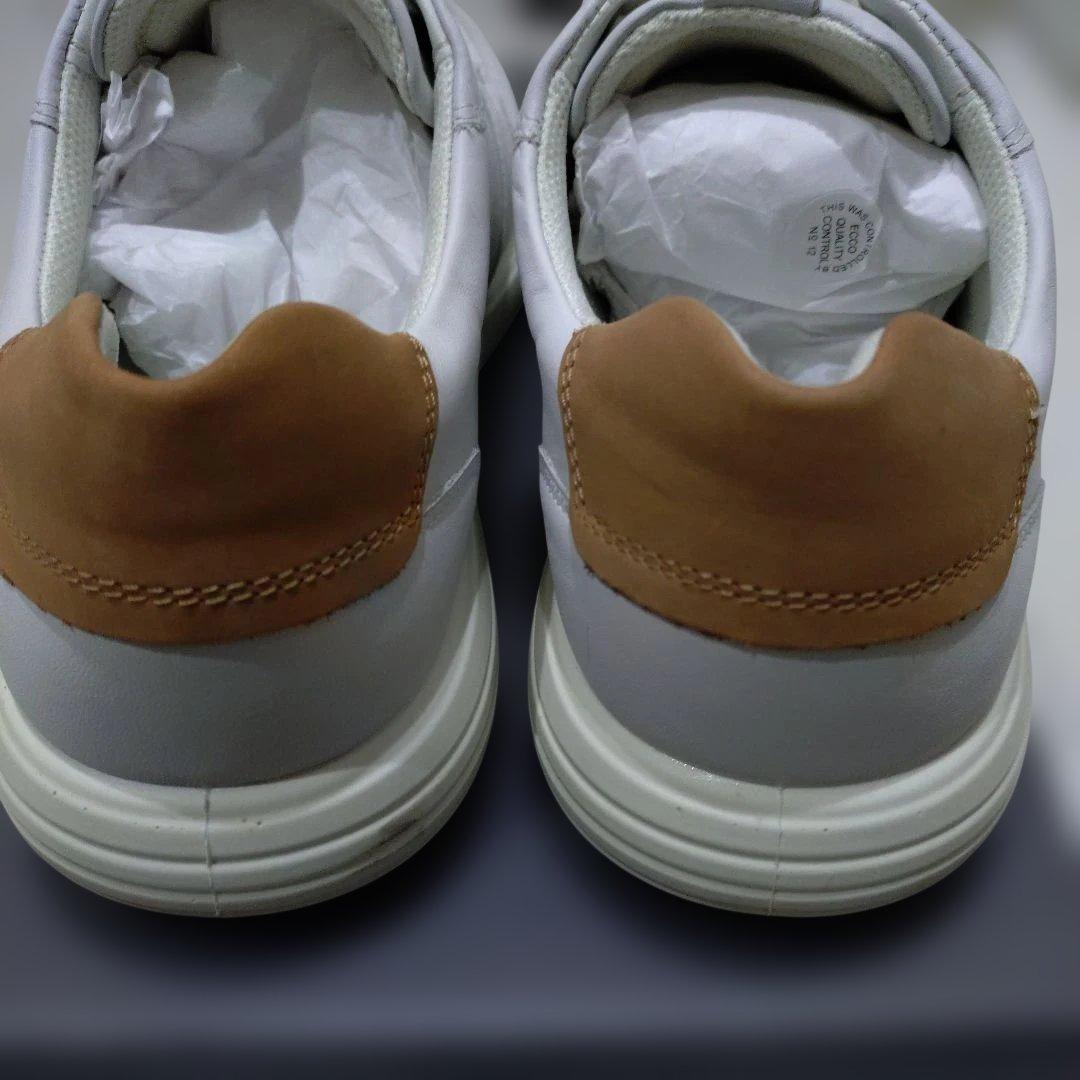ECCO メンズ　ホワイトレザー スニーカー
