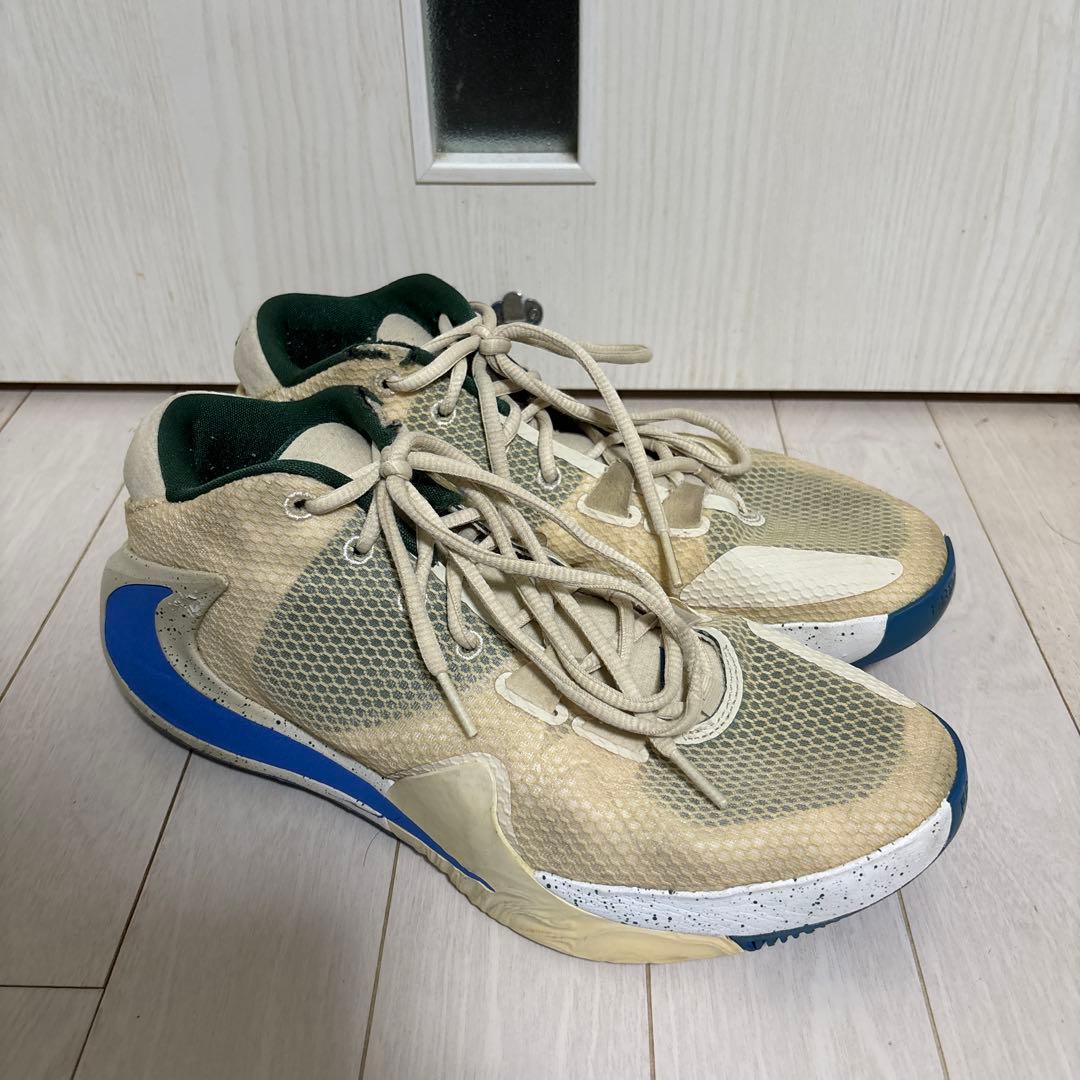 NIKE ZOOM FREAK 1バッシュ 26.5cm ベージュ　フリーク1