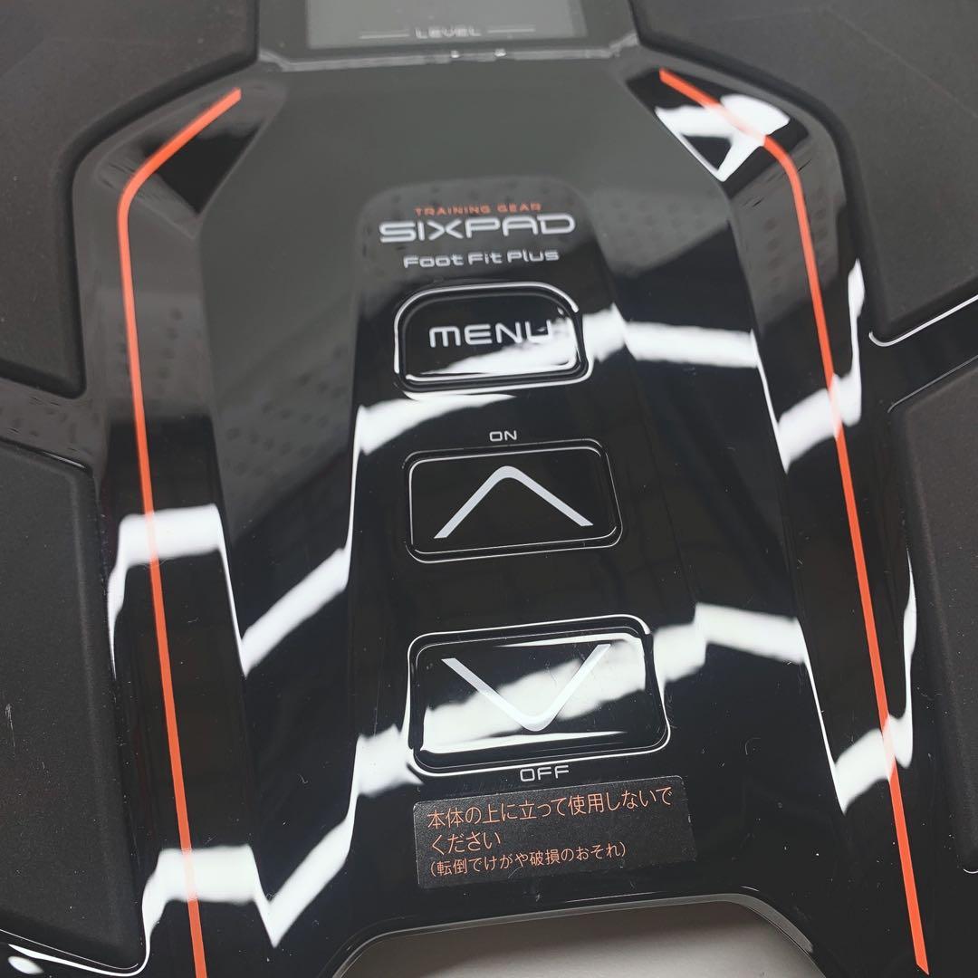 《ほぼ未使用⭐️付属品完備》 シックスパッド フットフィット プラス SIXPAD