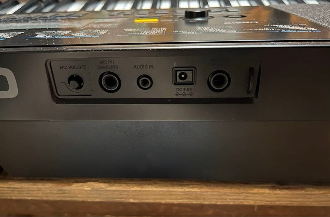 CASIO WK-245 76鍵 電子ピアノ キーボード 光ナビ　カシオ