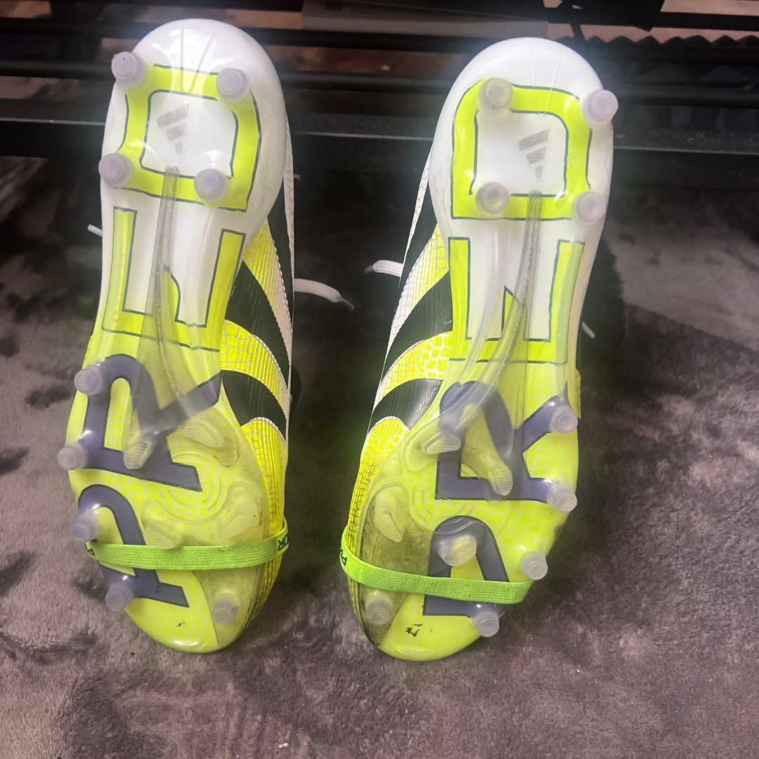 Adidas Predator サッカーシューズ　AG