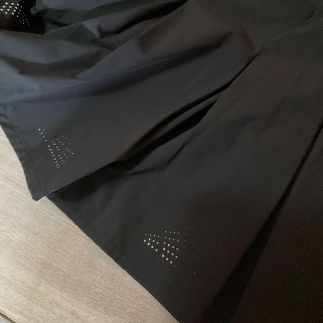 美品adidas ストレッチ アディゼロ撥水 バックプリーツスカート2025