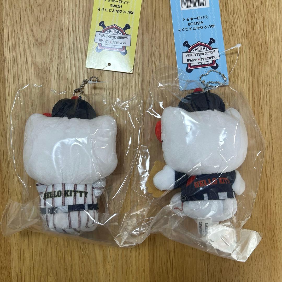 匿名配送　ハローキティ 侍ジャパン　野球ユニフォーム ぬいぐるみ 2体セット