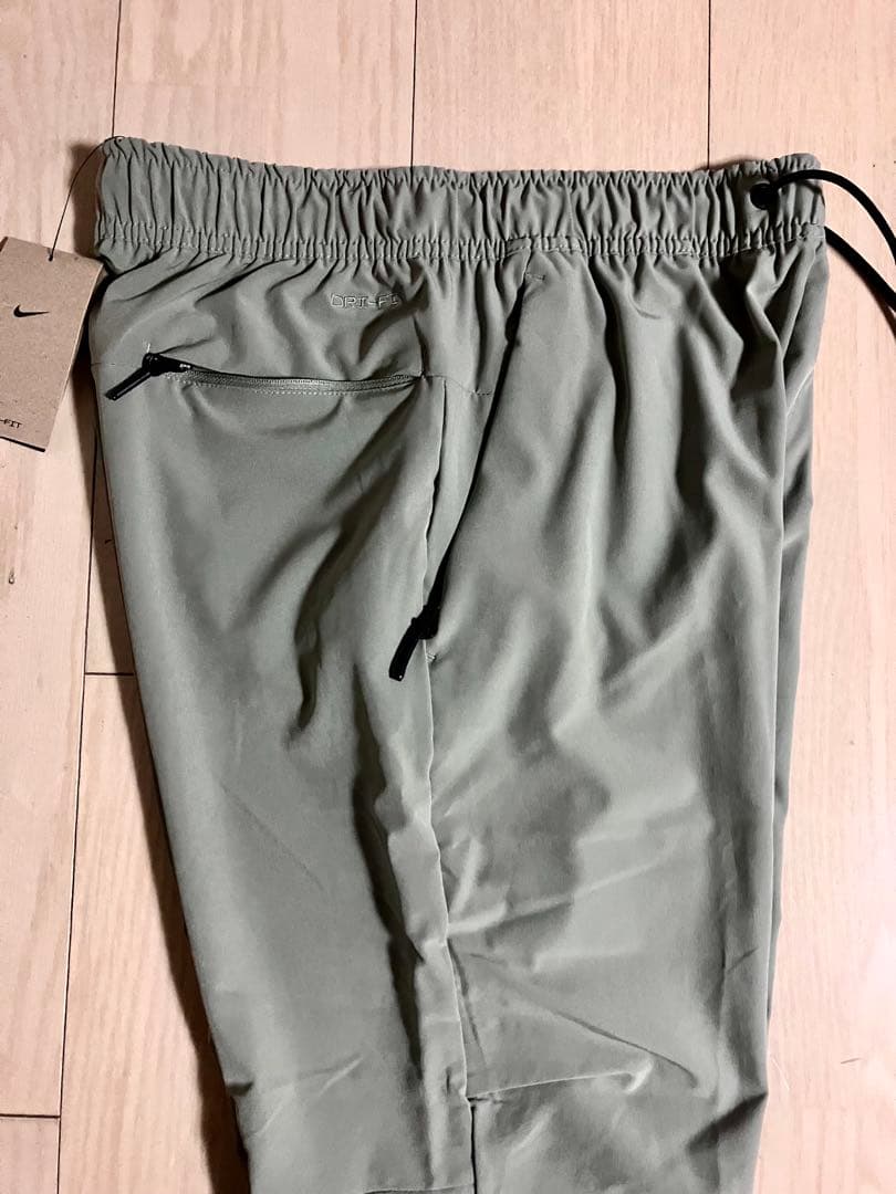 ナイキ メンズ Dri-FIT ストレートレッグ ヴァーサタイルパンツ XL新品