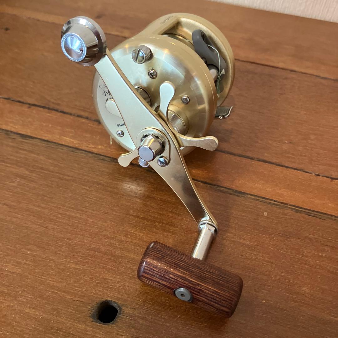 SHIMANO シマノ カルカッタ小船400