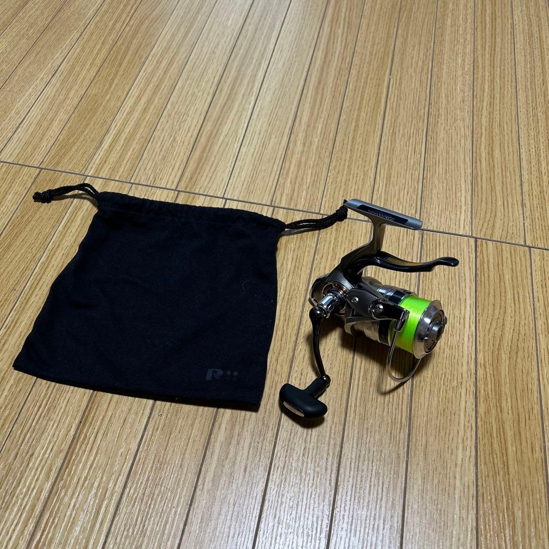 スピニングリール レバーブレーキ TRISO 2500H-LBD 中古美品