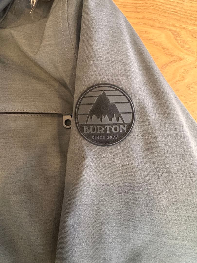 Burton スノーボードウェア Mサイズ グレー