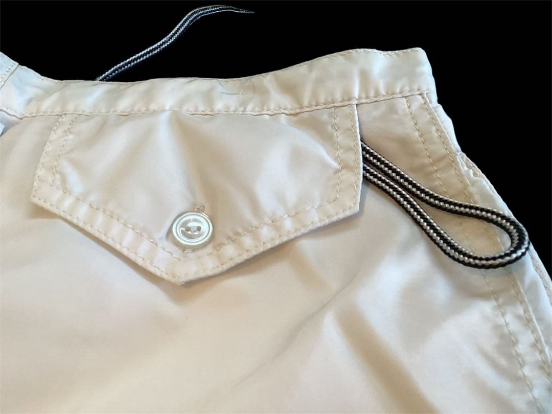 「バードウェル（Birdwell Beach Britches）