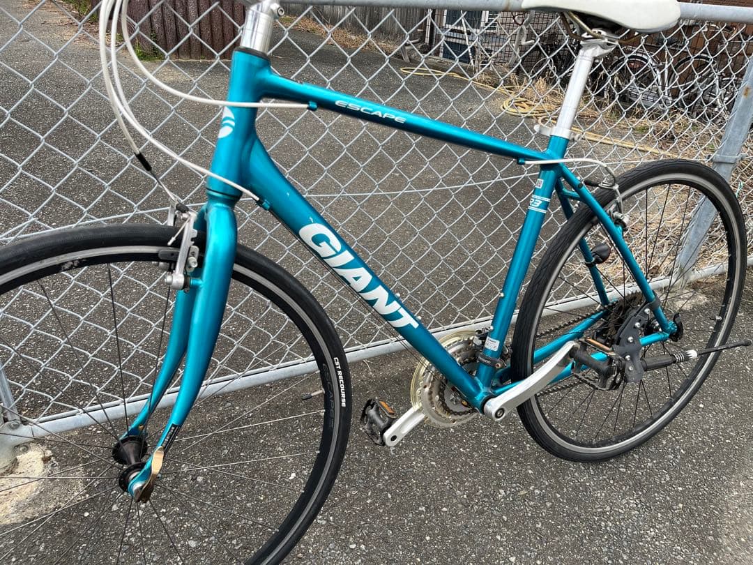 GIANT escape R3 サイズM エスケープ　クロスバイク