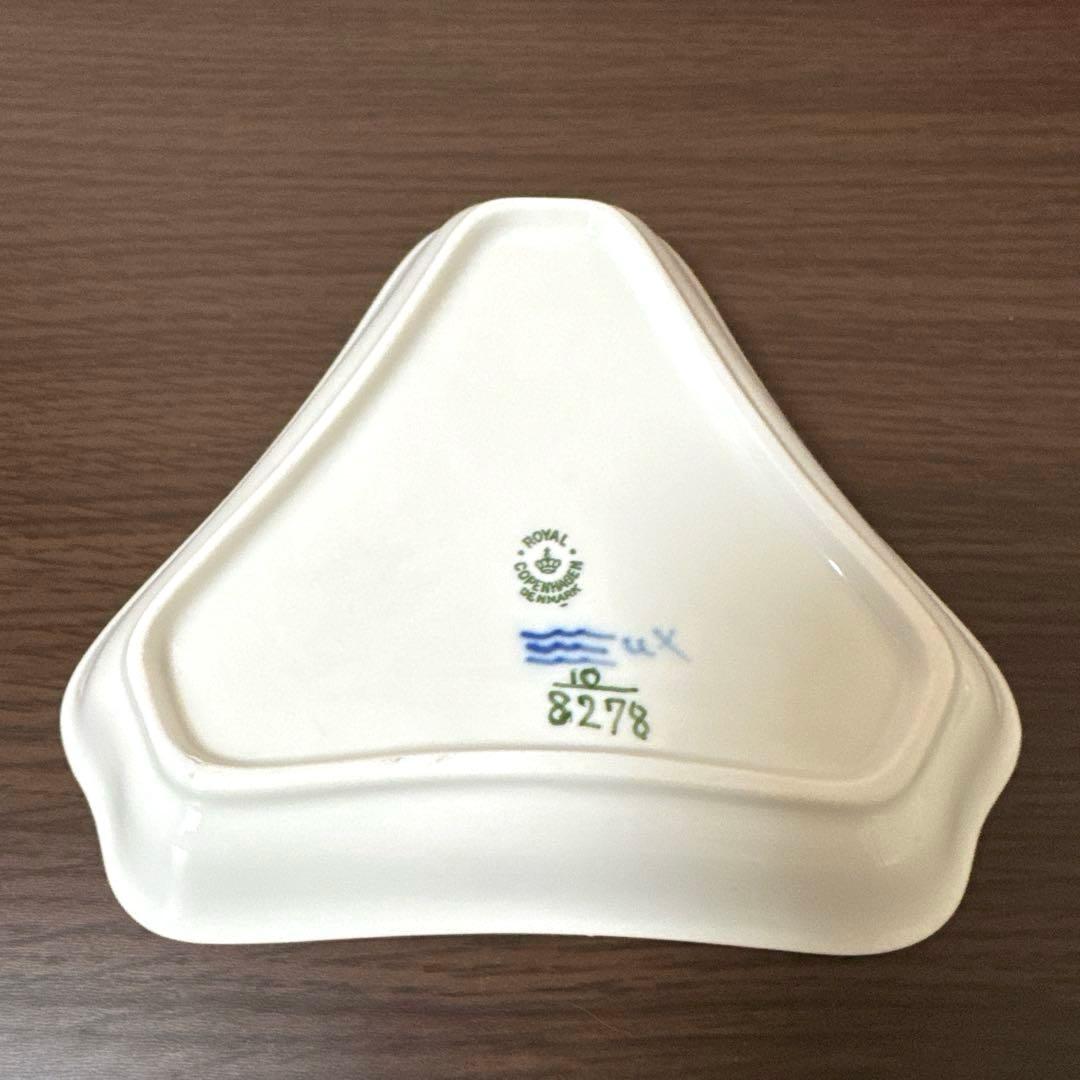 ロイヤルコペンハーゲン　ブルーフラワー　トライアングル　プレート　三角皿