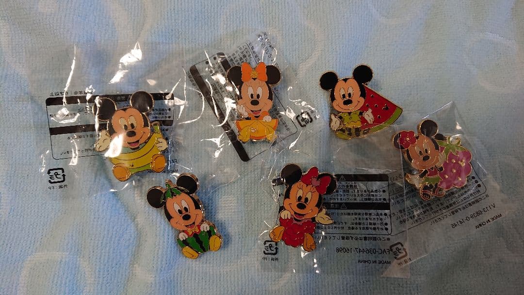 ディズニーピンバッチ