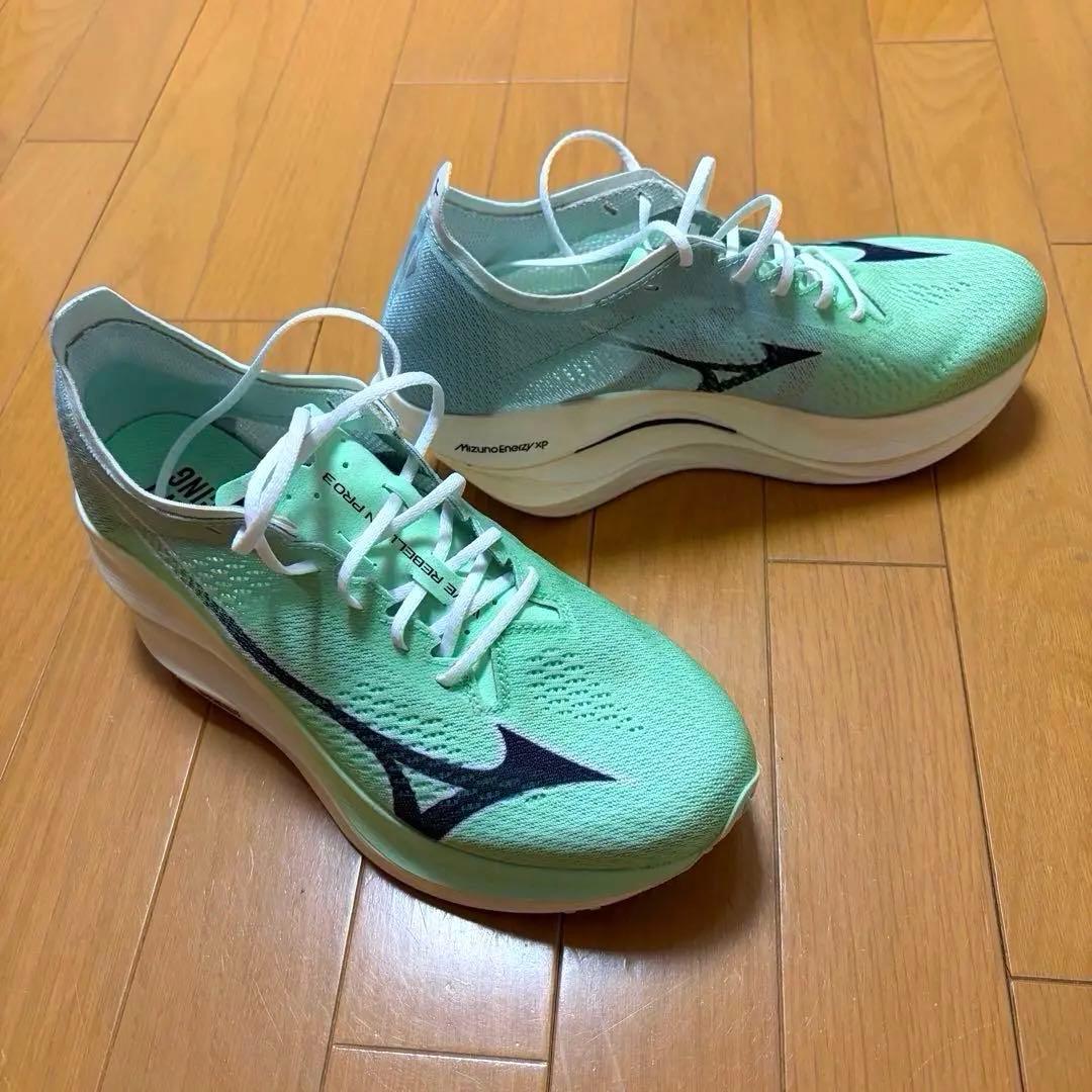 MIZUNO WAVE リベリオンプロ３　ミズノ　27cm