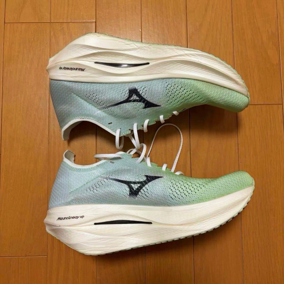MIZUNO WAVE リベリオンプロ３　ミズノ　27cm