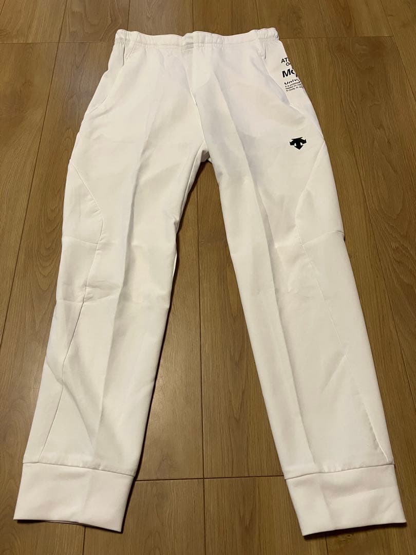 新品 未使用 デサント ムーブスポーツ パンツ 白 メンズ L トレーニング 春
