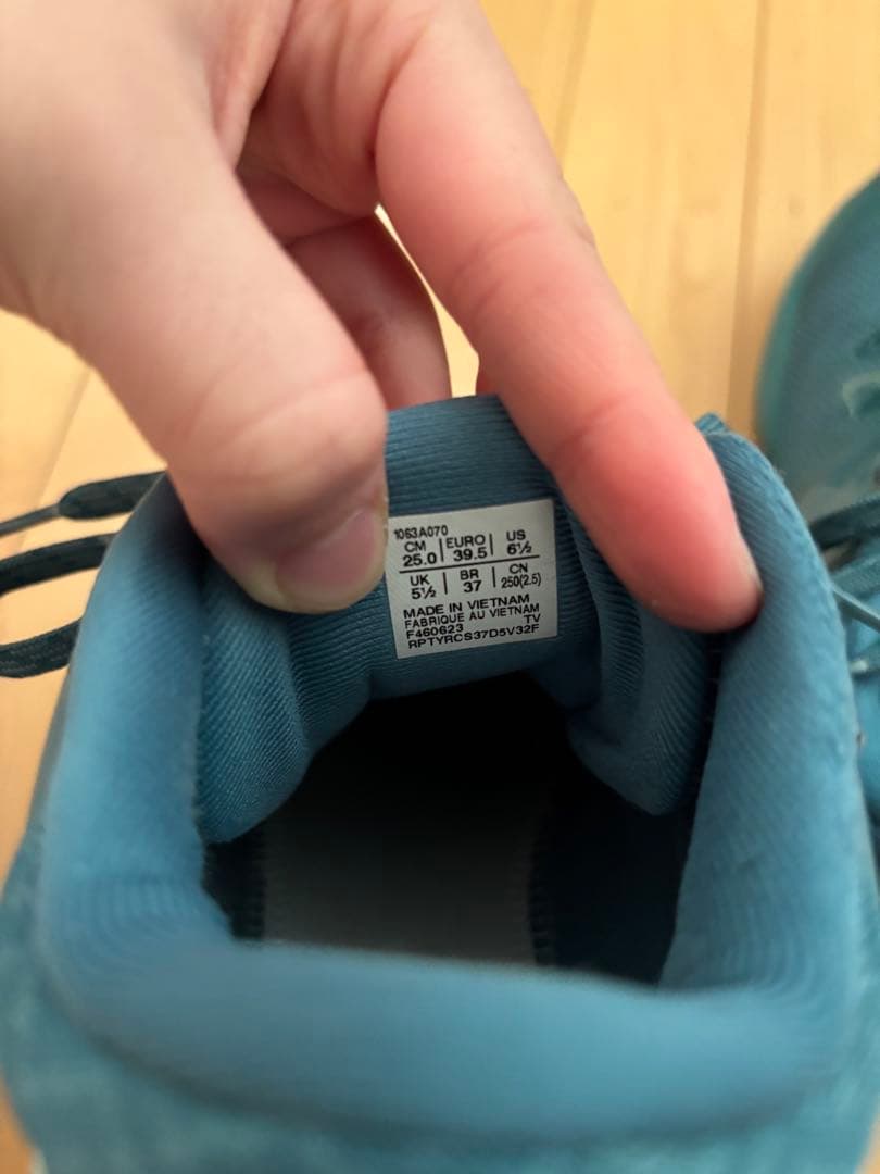 ASICS バスケットボールシューズ 青