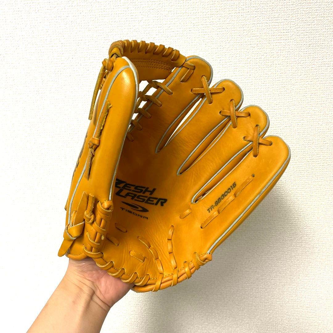 299 ティゴラ 極美品 即戦力 軟式 外野手用グローブ