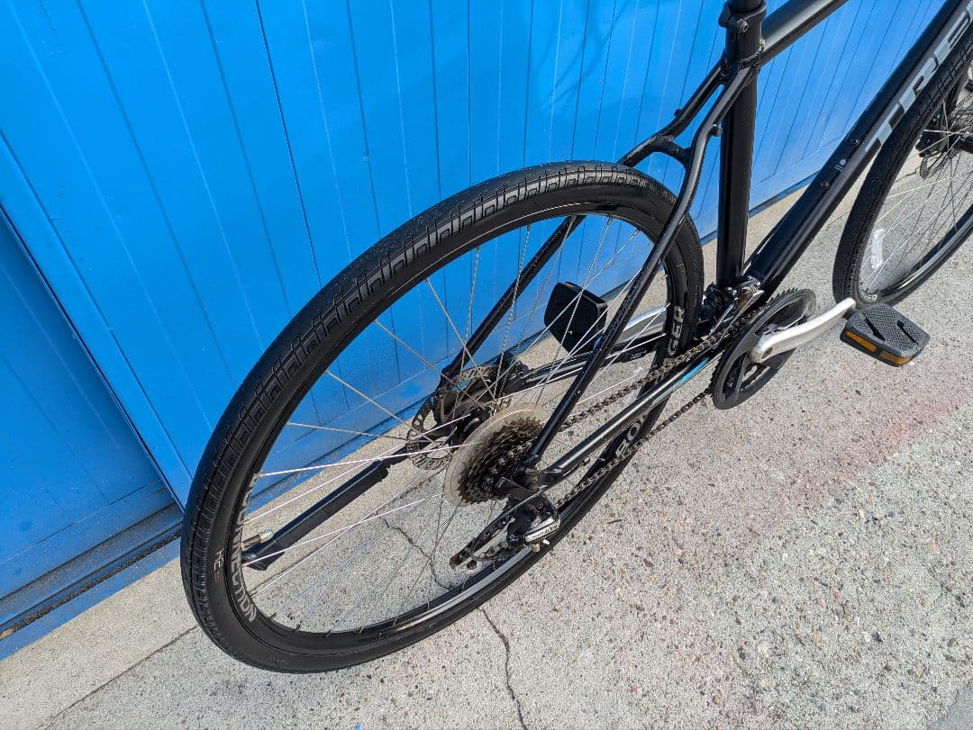 TREK クロスバイク FX 2 DISC GIANT　名古屋　引き取り限定