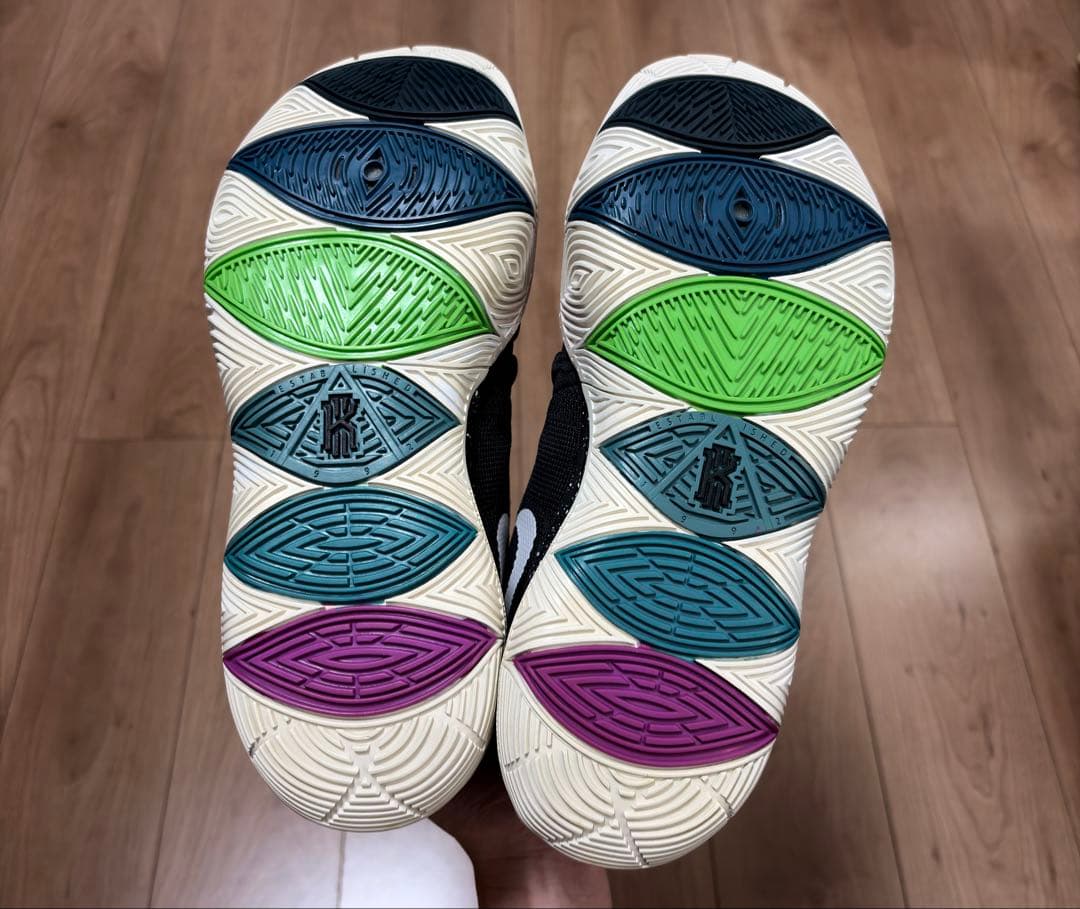 NIKE カイリー5 ブラック
